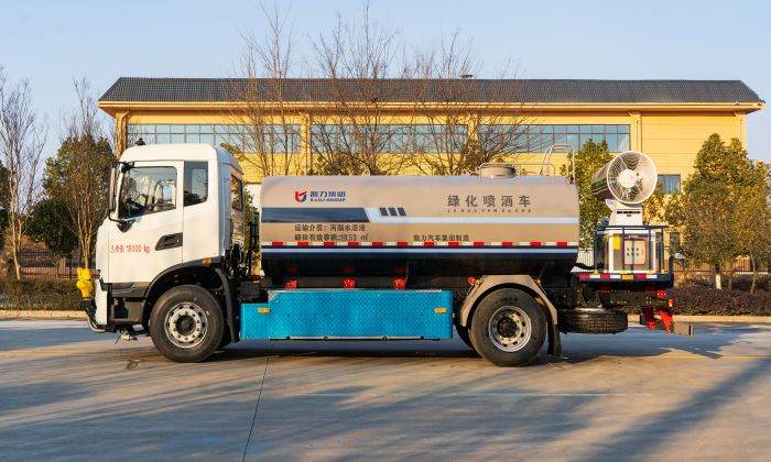Dongfeng Electric Water Truck