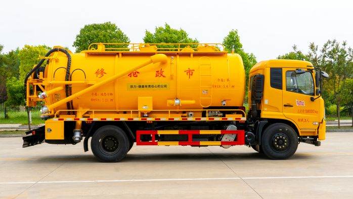 Dongfeng 13m³ Septic Vacuum Truck