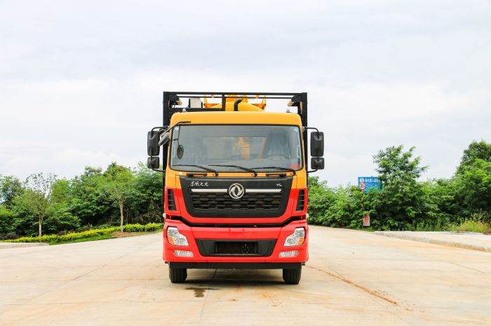 Dongfeng 6x4 18m³ Sewer Cleaning Truck