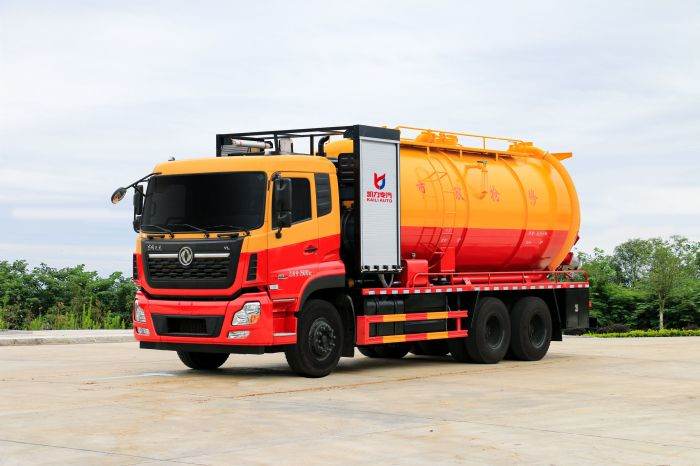 Dongfeng 6x4 18m³ Sewer Cleaning Truck