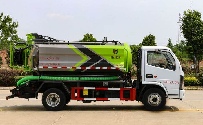 Dongfeng 4m³ Sewer Cleaning Truck