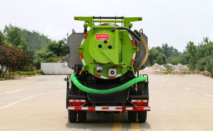 Dongfeng 4m³ Sewer Cleaning Truck