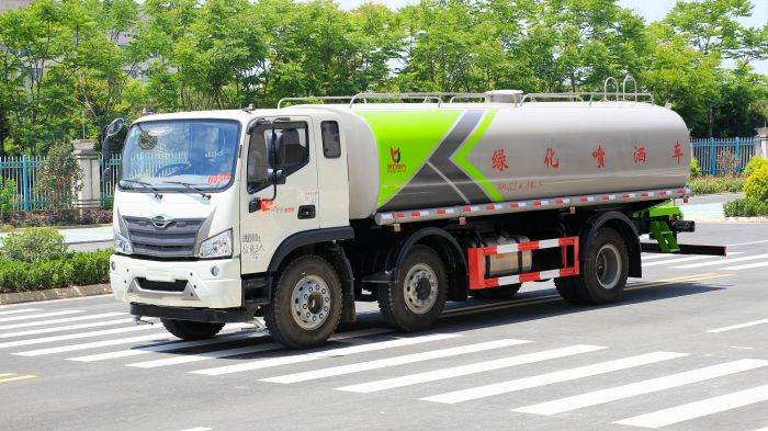 Foton ES5 water tank truck