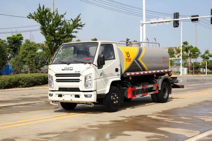 JMC water truck