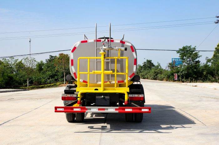 JMC water truck