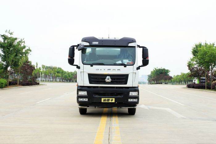 Sinotruk 4x2 Sprinkler Truck