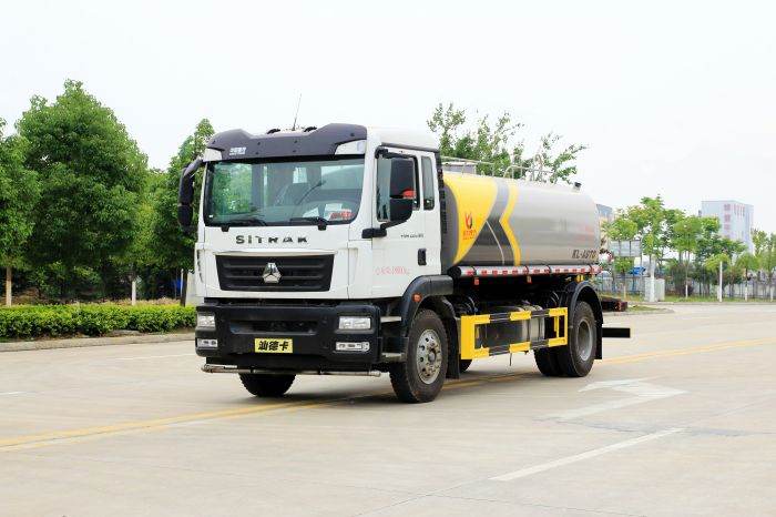 Sinotruk 4x2 Sprinkler Truck