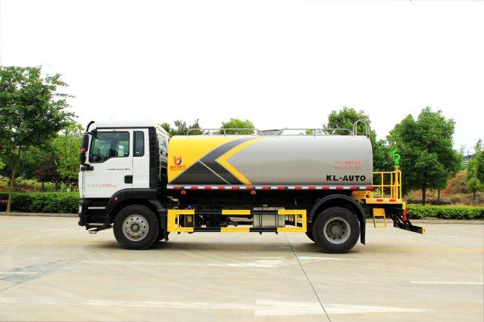 Sinotruk 4x2 Sprinkler Truck
