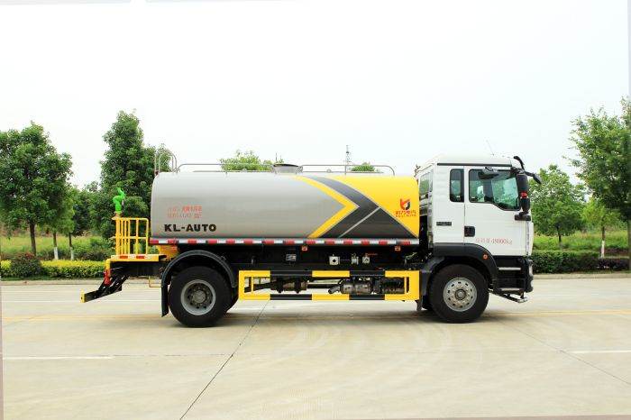 Sinotruk 4x2 Sprinkler Truck