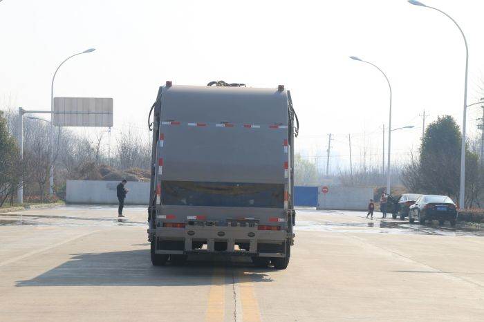 Dongfeng 6x4 Refuse Truck