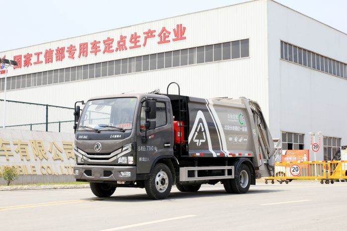 Dongfeng Dolica 4x2 Rear Load Garbage Truck