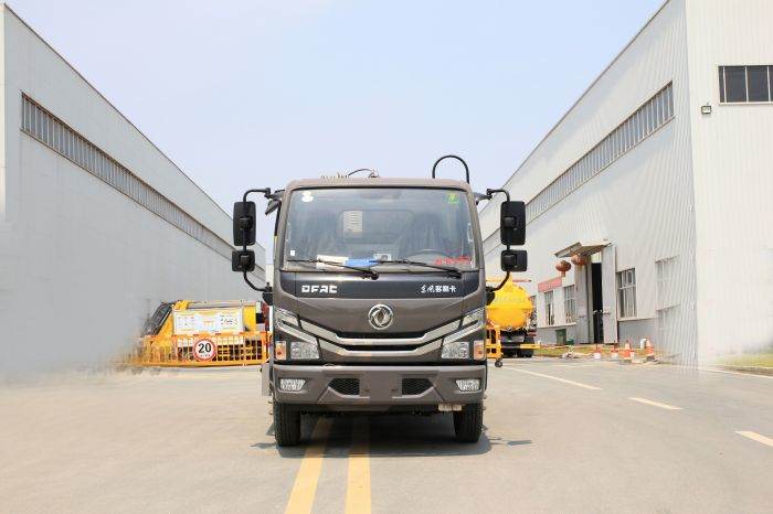 Dongfeng Dolica 4x2 Rear Load Garbage Truck