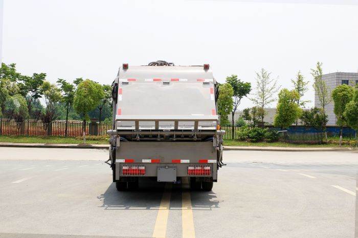 Dongfeng Dolica 4x2 Rear Load Garbage Truck