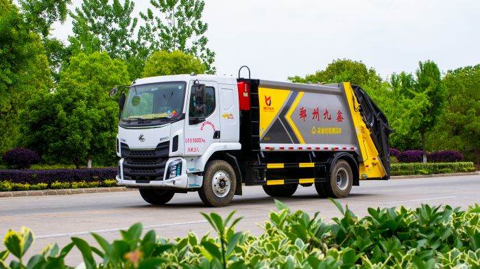 Chenglong M3 Rear Load Garbage Truck