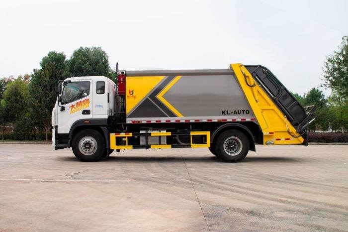 Foton Auman Refuse Trucks