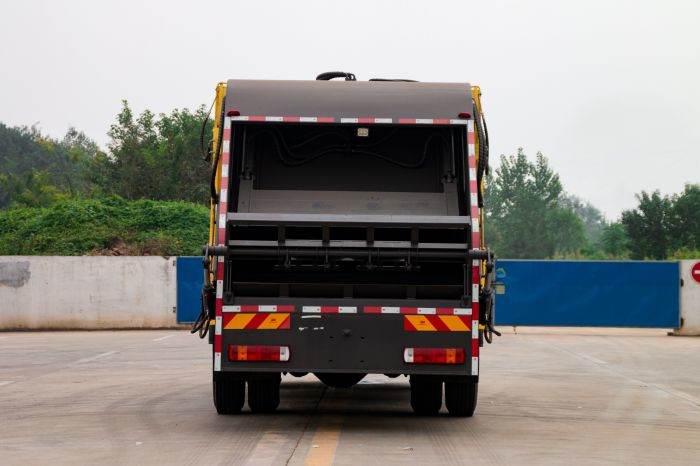 Foton Auman Refuse Trucks