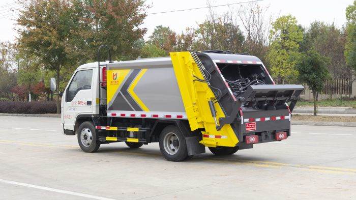 FOTON Rear Load Garbage Trucks
