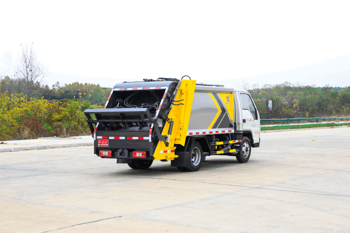 FOTON Rear Load Garbage Trucks