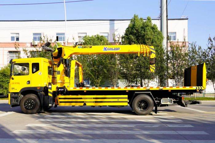 Dongfeng Telescopic Tow Truck Crane
