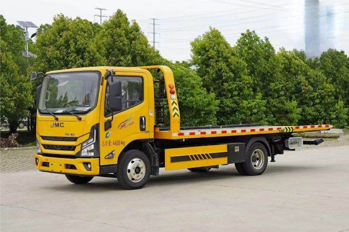 JAC tow truck