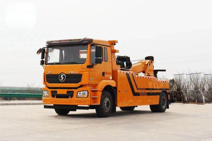 SHACMAN 16 ton Heavy Duty Road Wrecker