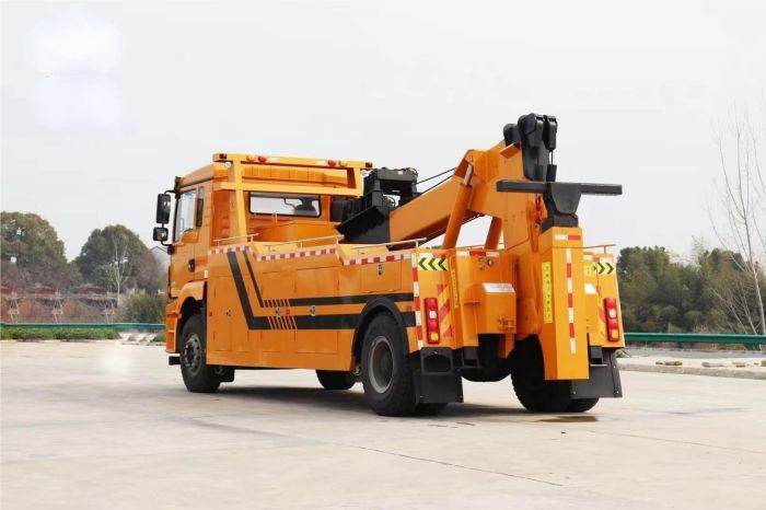 SHACMAN 16 ton Heavy Duty Road Wrecker