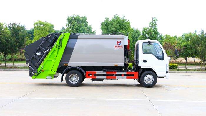 ISUZU Rear Load Garbage Trucks