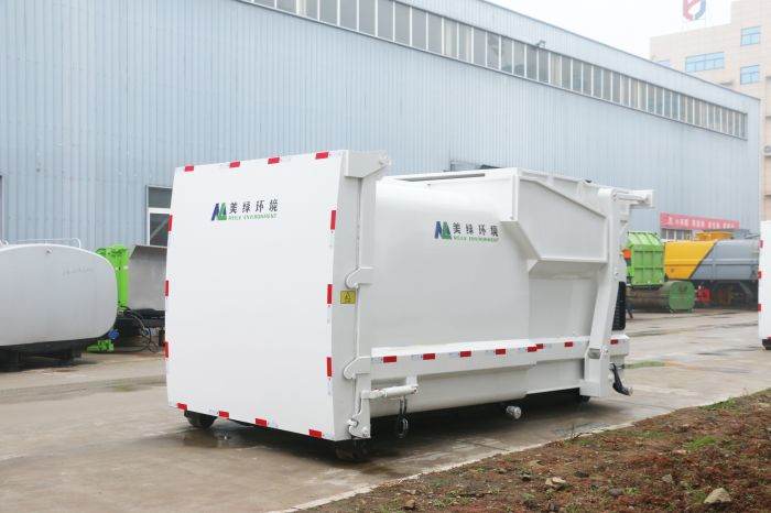 6m³ Mobile waste compactor