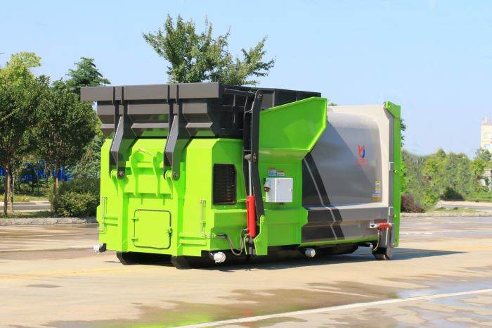 12m³ Mobile waste compactor