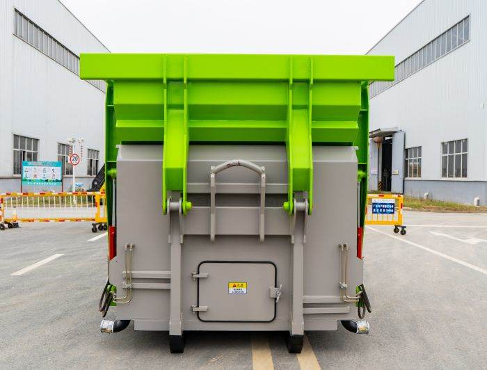 18m³ mobile compression garbage station