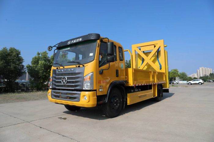 DAYUN Attenuator Truck