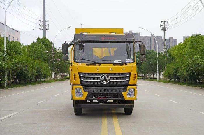 DFAC K6  Attenuator Truck