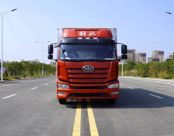FAW 7.8m Reefer Truck