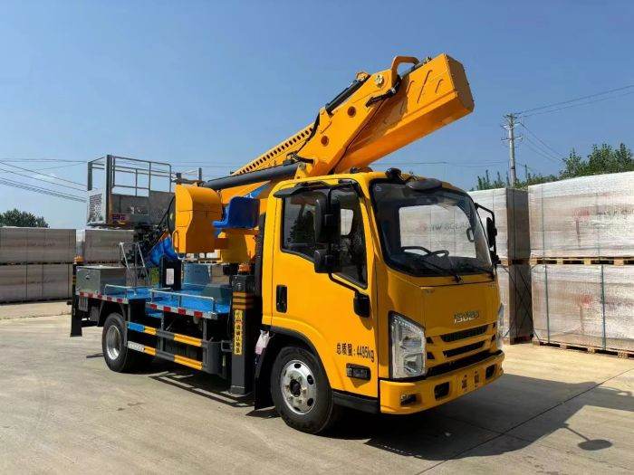 ISUZU 33m Truck Mounted Aerial Lifts