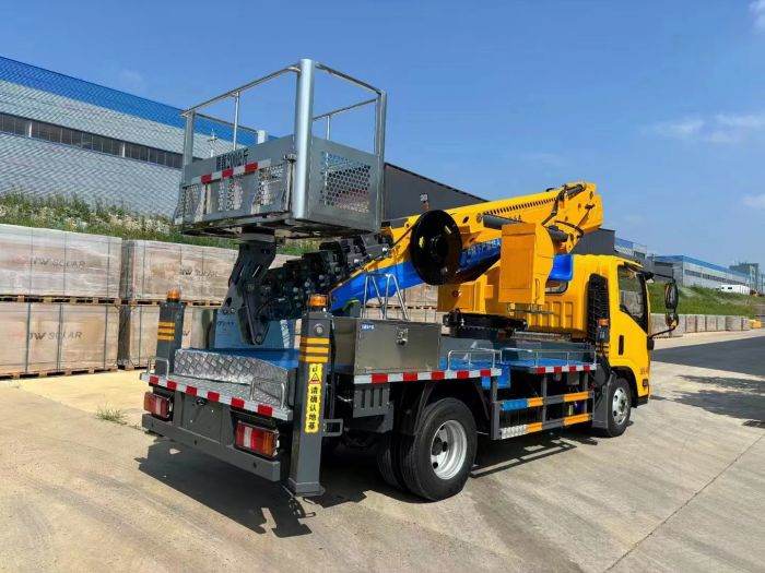 ISUZU 33m Truck Mounted Aerial Lifts