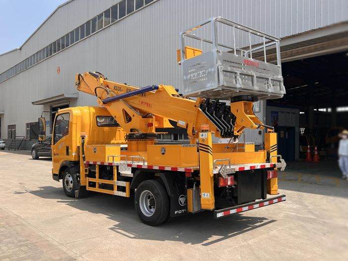 HOWO 30m Truck Mounted Aerial Lifts