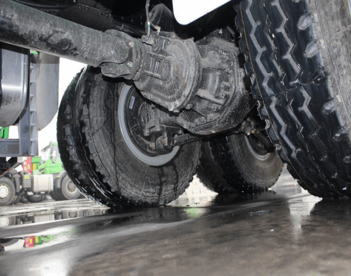 Shacman M3000 8×4 dump truck