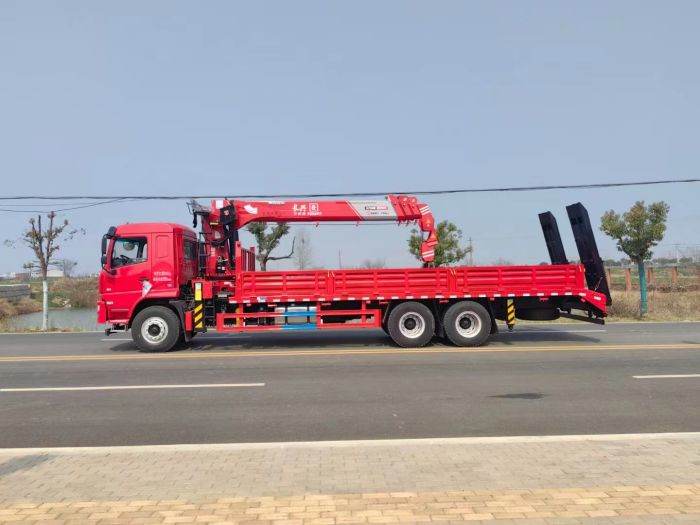 SHACMAN 6×4  Loader Crane