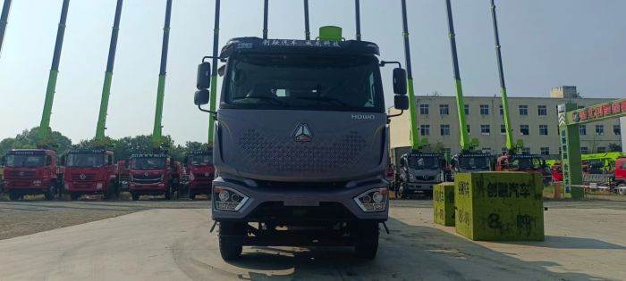 HOWO 6×4 Loader Crane