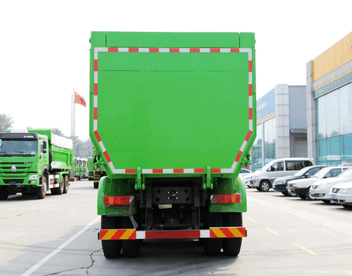 HOWO 6×4 dump truck