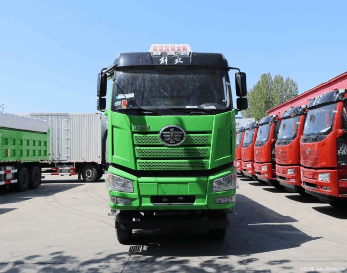 FAW J6P 6×4 dump truck
