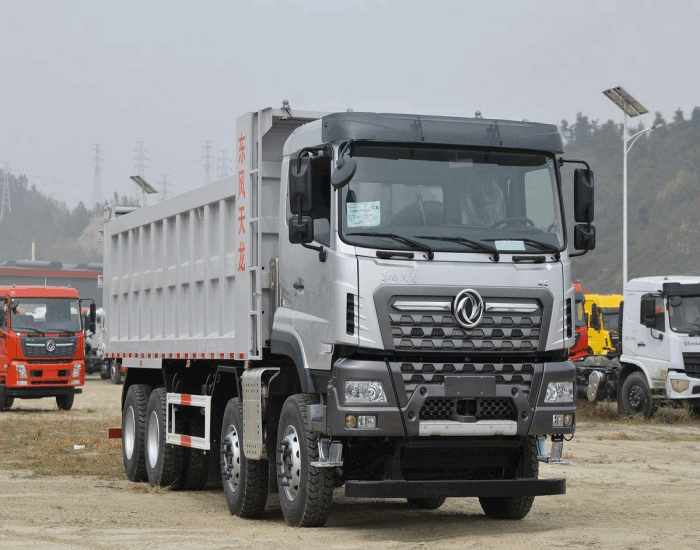 Dongfeng KC 8×4 dump truck