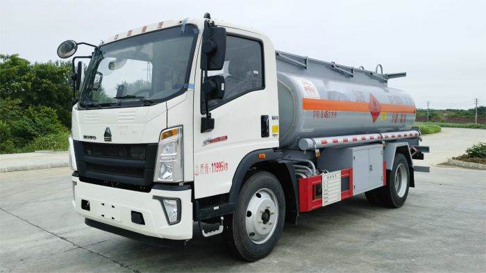 HOWO 8500 litre fuel tanker