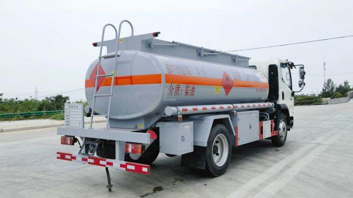 HOWO 8500 litre fuel tanker