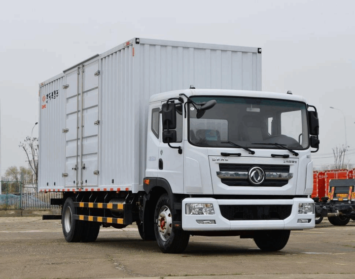 Dongfeng D9 Box Truck