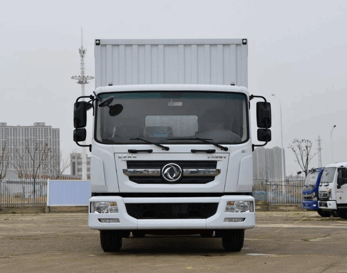 Dongfeng D9 Box Truck