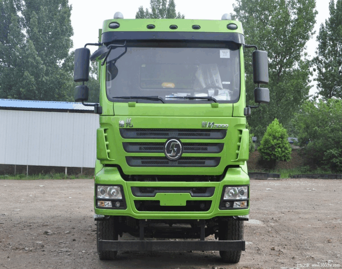 Shacman M3000 dump truck