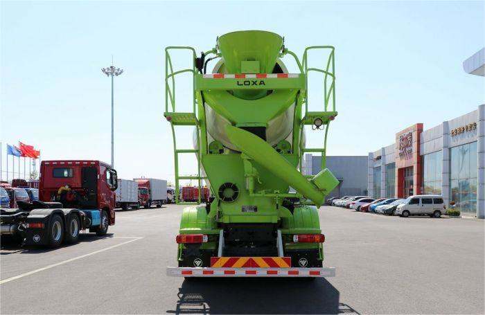 FOTON Auman GTL 8X4 Concrete Mixer Truck