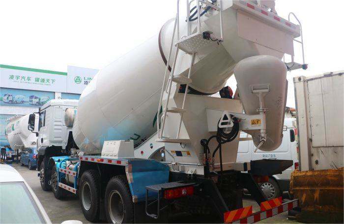 Shacman M3000S 8X4 Concrete Mixer Truck
