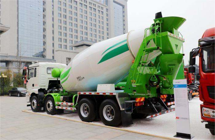 Shacman M3000 8X4 Concrete Mixer Truck
